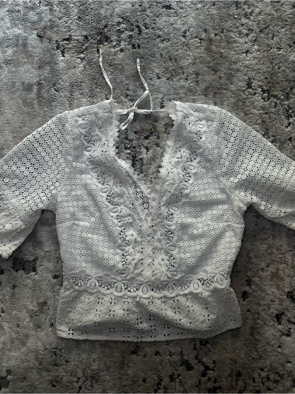 Abercrombie & Fitch White Eyelet Lace Peplum V-Neck Top - Picture 1 of 2